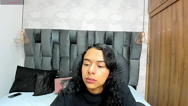 Snapshot of miarivers_1 chatting on 04-14-26, 12:54 miarivers 1 online show from 04-14-26, 12:54