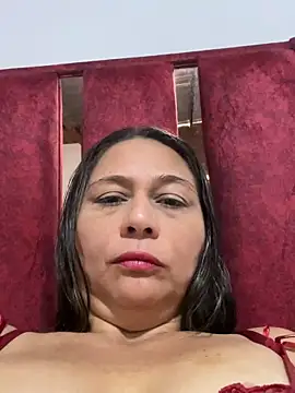 Snapshot of _violeta_99 chatting on 05-25-26, 03:11 violeta 99 online show from 05-25-26, 03:11
