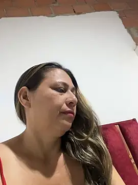 Snapshot of _violeta_99 chatting on 06-28-26, 03:02 violeta 99 online show from 06-28-26, 03:02