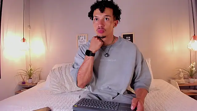 dominik drake online show from 06-18-26, 12:21