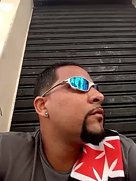 Tomajek95 online show from 04-02-26, 04:35