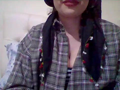 Snapshot of busex25 chatting on 04-10-26, 09:11 busex25 online show from 04-10-26, 09:11
