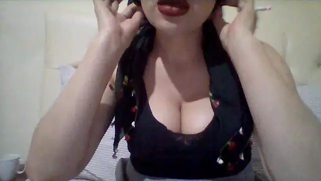 Snapshot of busex25 chatting on 07-11-26, 08:53 busex25 online show from 07-11-26, 08:53