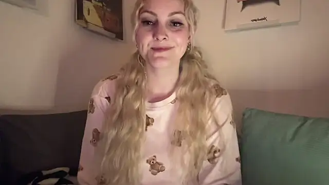 LoveAliceXXX online show from 04-11-26, 06:55