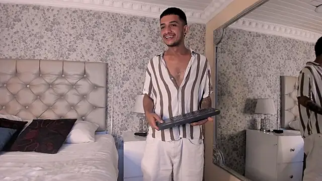 TurnerStar online show from 04-07-26, 12:07