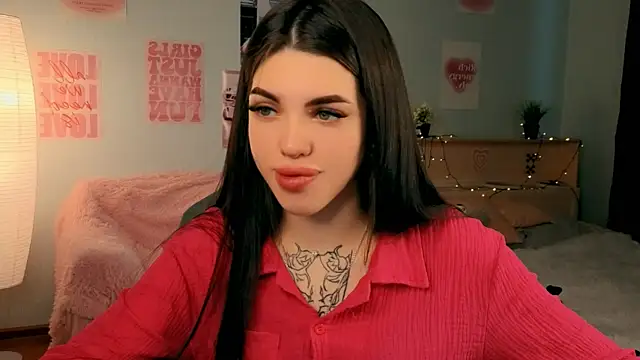 Snapshot of molly_rettyy chatting on 04-25-26, 03:53 molly rettyy online show from 04-25-26, 03:53