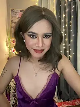 Snapshot of _Flirtyprincess_ chatting on 04-24-26, 05:04 Flirtyprincess online show from 04-24-26, 05:04