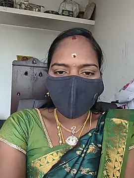 Snapshot of Tamil_Sangeetha chatting on 06-04-26, 02:49 Tamil Sangeetha online show from 06-04-26, 02:49