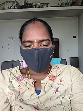 Snapshot of Tamil_Sangeetha chatting on 07-08-26, 06:03 Tamil Sangeetha online show from 07-08-26, 06:03