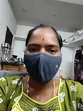 Snapshot of Tamil_Sangeetha chatting on 07-16-26, 10:07 Tamil Sangeetha online show from 07-16-26, 10:07