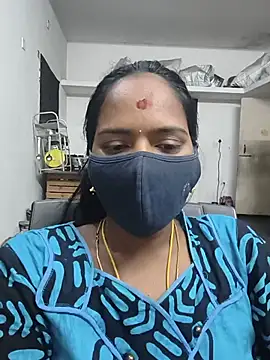 Snapshot of Tamil_Sangeetha chatting on 06-02-26, 03:23 Tamil Sangeetha online show from 06-02-26, 03:23