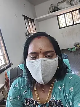 Snapshot of Tamil_Sangeetha chatting on 06-12-26, 04:43 Tamil Sangeetha online show from 06-12-26, 04:43