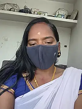 Snapshot of Tamil_Sangeetha chatting on 07-06-26, 04:08 Tamil Sangeetha online show from 07-06-26, 04:08