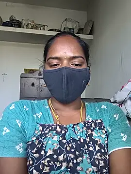 Snapshot of Tamil_Sangeetha chatting on 06-05-26, 09:26 Tamil Sangeetha online show from 06-05-26, 09:26