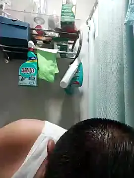 Snapshot of Manuel3910 chatting on 05-05-26, 03:42 Manuel3910 online show from 05-05-26, 03:42