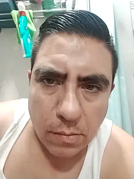 Snapshot of Manuel3910 chatting on 04-21-26, 03:57 Manuel3910 online show from 04-21-26, 03:57