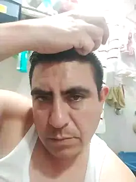 Snapshot of Manuel3910 chatting on 04-22-26, 04:19 Manuel3910 online show from 04-22-26, 04:19