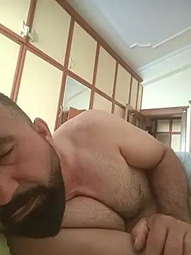Snapshot of arda096 chatting on 06-25-26, 05:12 arda096 online show from 06-25-26, 05:12