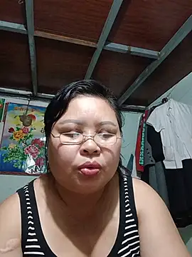 Snapshot of Monglan-c chatting on 07-09-26, 03:55 Monglan-c online show from 07-09-26, 03:55