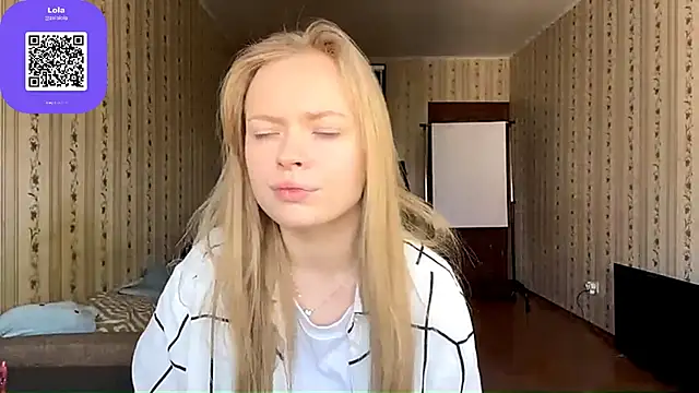 LolaZola online show from 04-27-26, 08:12