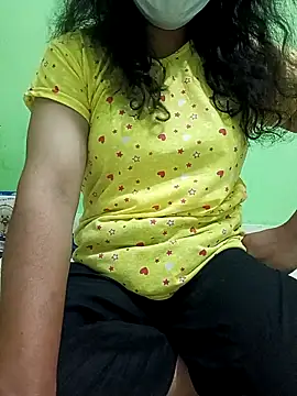 Snapshot of Dola_mone chatting on 04-15-26, 01:48 Dola mone online show from 04-15-26, 01:48