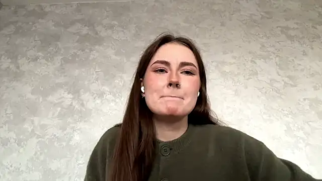 Snapshot of CaroylnEnz chatting on 03-30-26, 08:05 CaroylnEnz online show from 03-30-26, 08:05