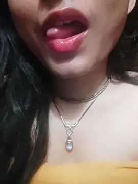 Snapshot of SweetTsAngel chatting on 04-20-26, 03:35 SweetTsAngel online show from 04-20-26, 03:35