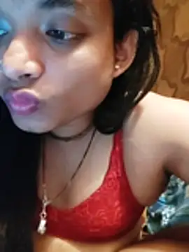 Snapshot of SweetTsAngel chatting on 06-20-26, 06:35 SweetTsAngel online show from 06-20-26, 06:35