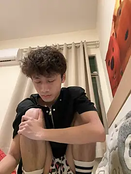 Snapshot of sexyboy-3525 chatting on 05-03-26, 12:09 sexyboy-3525 online show from 05-03-26, 12:09