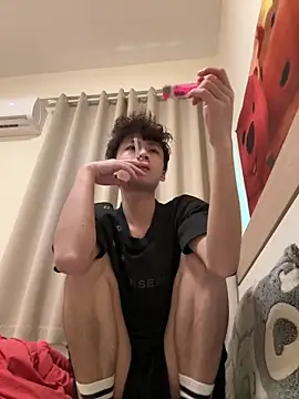 Snapshot of sexyboy-3525 chatting on 05-07-26, 03:55 sexyboy-3525 online show from 05-07-26, 03:55