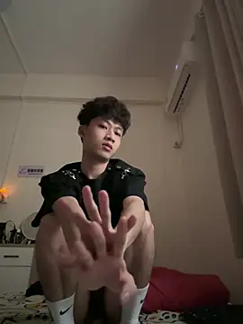 sexyboy-3525 online show from 06-04-26, 05:45