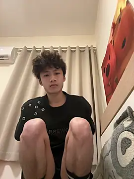 Snapshot of sexyboy-3525 chatting on 05-27-26, 04:14 sexyboy-3525 online show from 05-27-26, 04:14