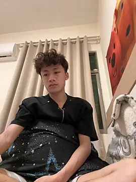 Snapshot of sexyboy-3525 chatting on 04-03-26, 06:47 sexyboy-3525 online show from 04-03-26, 06:47