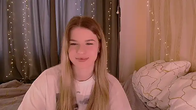 Alisa Swan  online show from 05-10-26, 06:17