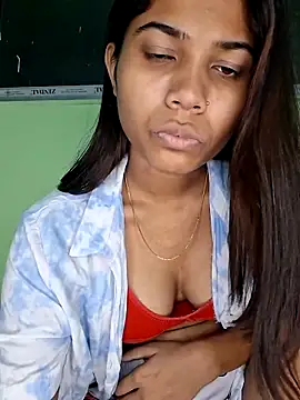 Snapshot of sexy__Valentine chatting on 04-12-26, 05:38 sexy Valentine online show from 04-12-26, 05:38