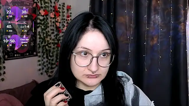 Snapshot of Ame_Core chatting on 04-04-26, 02:01 Ame Core online show from 04-04-26, 02:01