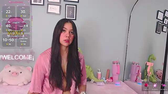 Snapshot of MissDulceRose chatting on 04-16-26, 01:06 MissDulceRose online show from 04-16-26, 01:06