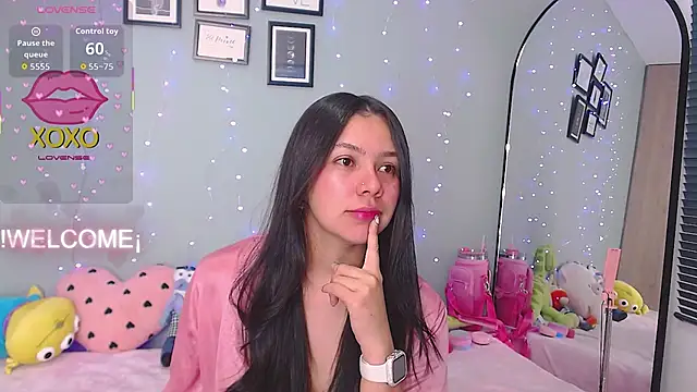 Snapshot of MissDulceRose chatting on 05-09-26, 02:04 MissDulceRose online show from 05-09-26, 02:04