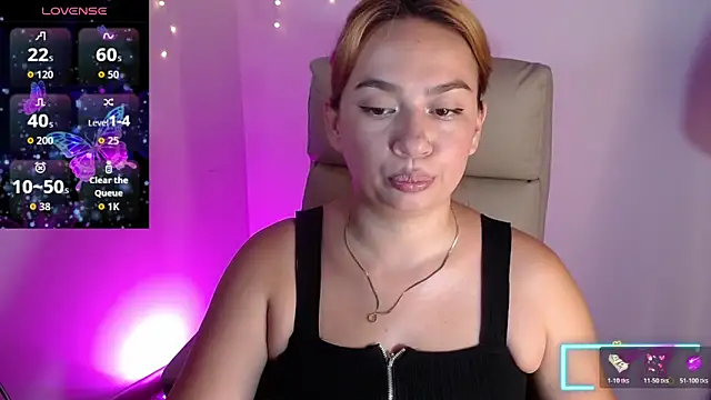 Snapshot of Carolina_2403 chatting on 05-03-26, 08:45 Carolina 2403 online show from 05-03-26, 08:45