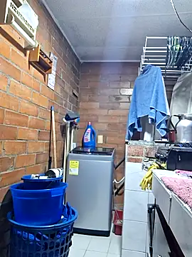Snapshot of otter_wet_ chatting on 06-20-26, 11:54 otter wet online show from 06-20-26, 11:54