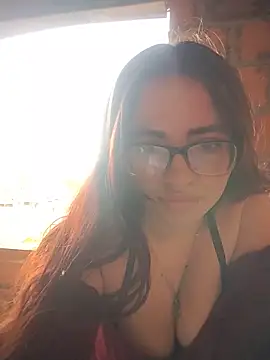 Snapshot of martina_7 chatting on 05-29-26, 10:27 martina 7 online show from 05-29-26, 10:27
