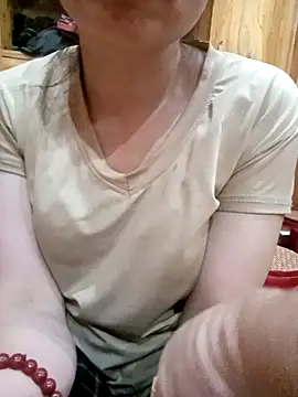 Snapshot of Vily-lonely chatting on 04-15-26, 01:26 Vily-lonely online show from 04-15-26, 01:26