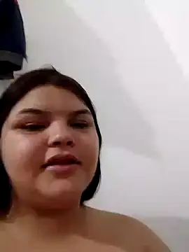 TopMiaHot- online show from 08-10-26, 03:46