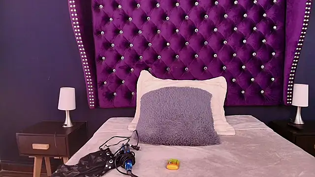 MistressNyx  online show from 04-02-26, 05:08