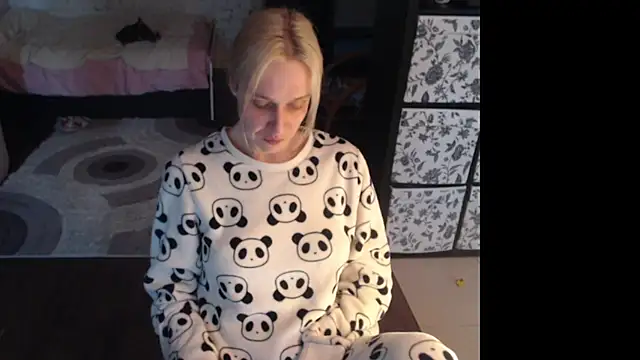 Snapshot of Sweet_hot_shrmp chatting on 05-02-26, 03:23 Sweet hot shrmp online show from 05-02-26, 03:23