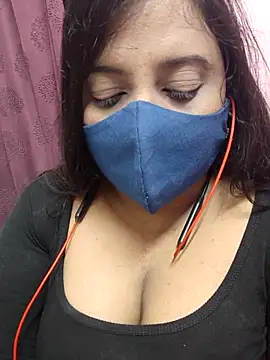 Tami-sonia online show from 04-13-26, 03:05