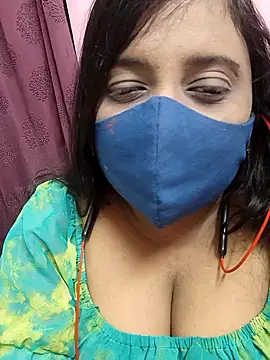 Tami-sonia online show from 04-14-26, 06:35