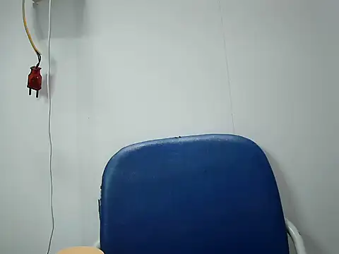 Lyna 2k online show from 04-19-26, 05:25