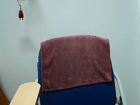 Lyna 2k online show from 05-10-26, 04:42