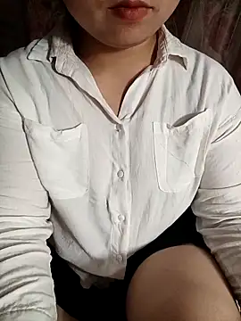 Snapshot of jas-cutle chatting on 04-15-26, 02:39 jas-cutle online show from 04-15-26, 02:39